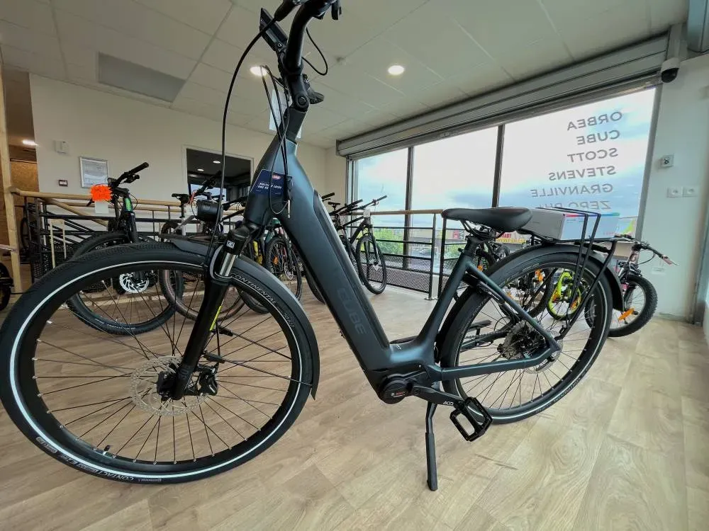 CUBE SUPREME SPORT HYBRID PRO EE46 625